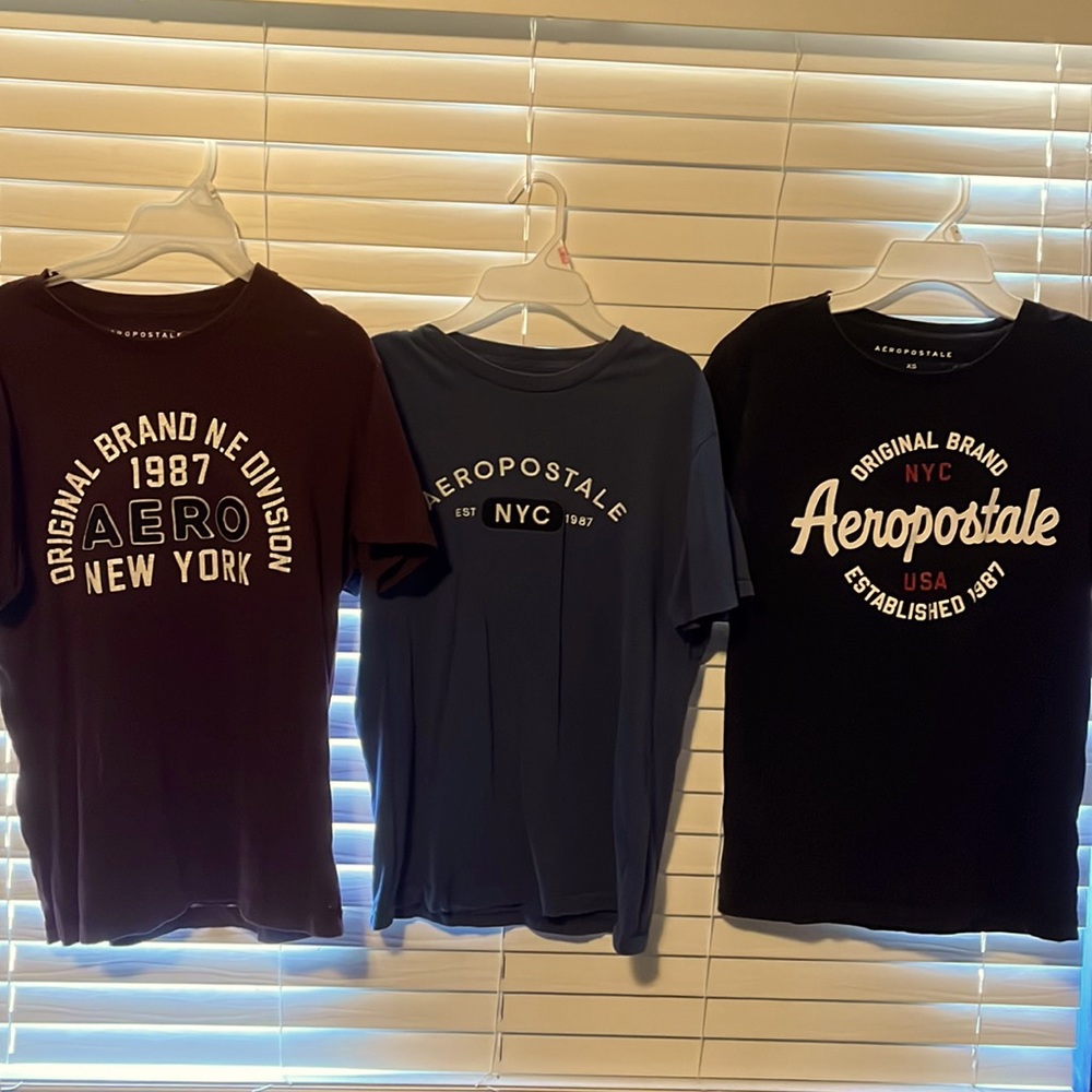 Aeropostale Bundle of 3 T-Shirts Short Sleeve